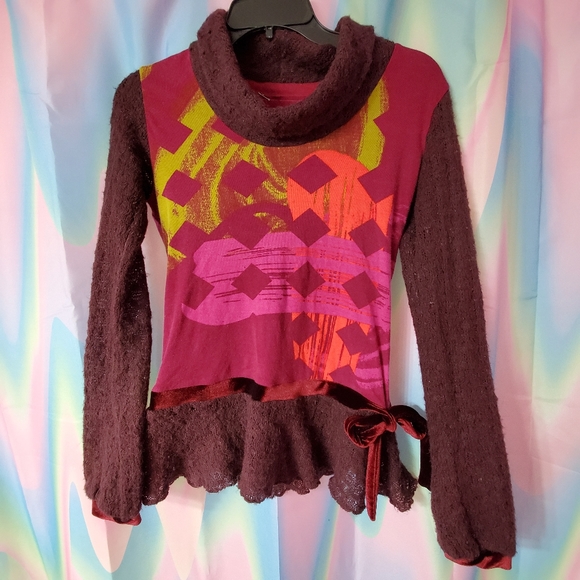 Brown/Burgundy Abstract Top - Picture 2 of 8